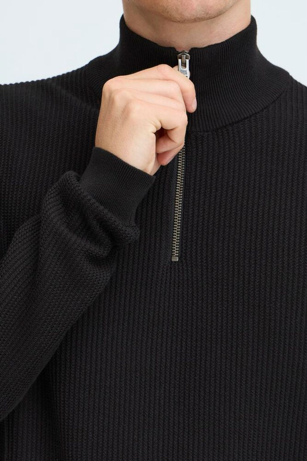 CASUAL FRIDAY Black 1/4 Zip