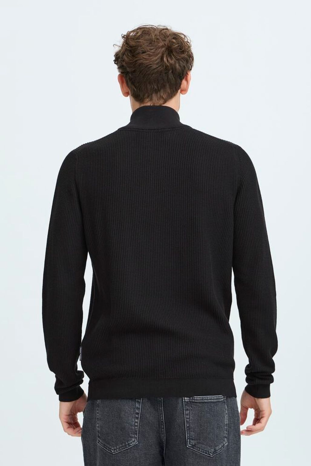 CASUAL FRIDAY Black 1/4 Zip